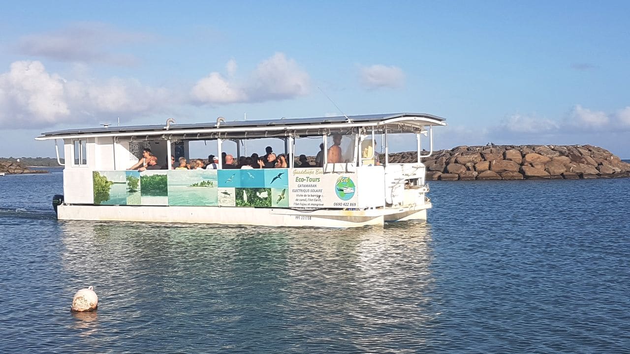 Bateau Solaire Marina Guadeloupe - OK KAYAK